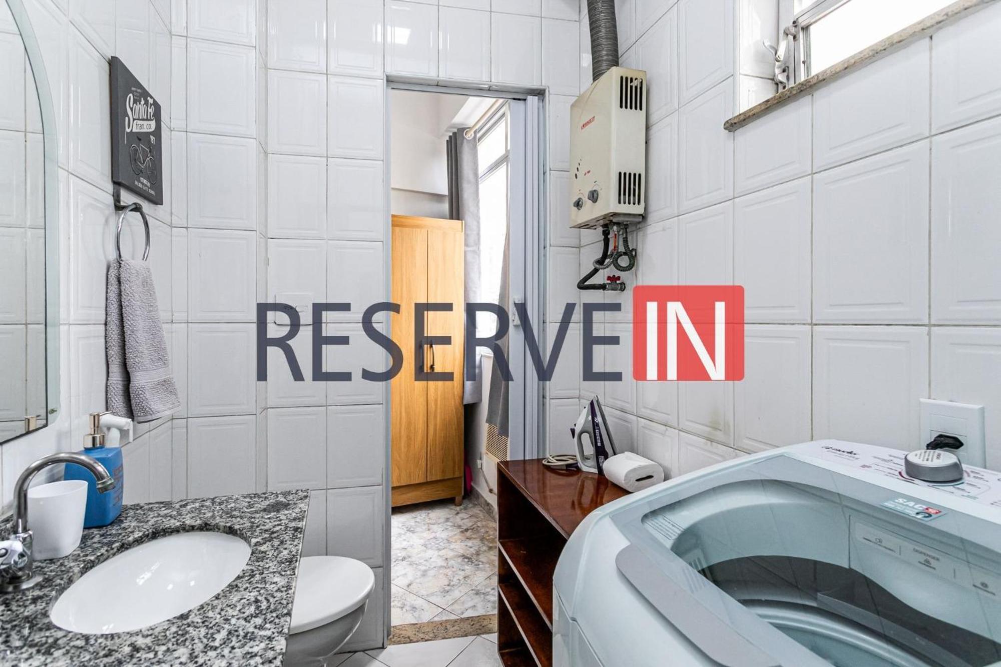 Apartamento 200 Metros De Copacabana - Completo